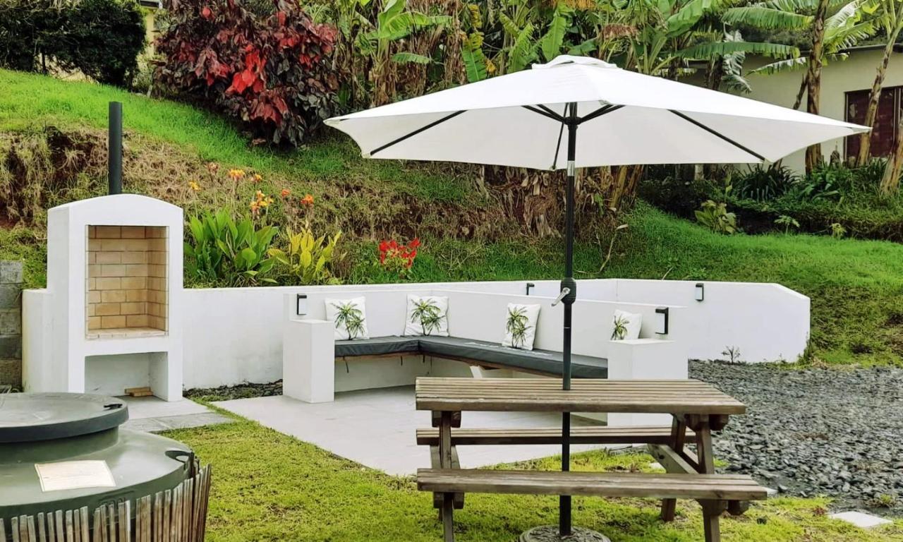 Banana Tree Lodge Jamestown 外观 照片